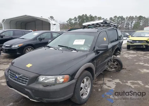 2002 Volvo V70 Xc z USA, uszkodzony, nr VIN YV1SZ58D421076878